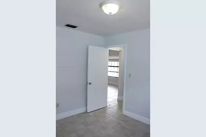 2728 W 74th St #2728, Hialeah, FL 33016 - Photo 6