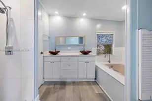 19800 SW 180th Ave, Miami, FL 33187 - Photo 10