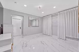 700 W 51st Pl, Hialeah, FL 33012 - Photo 14
