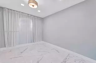 700 W 51st Pl, Hialeah, FL 33012 - Photo 20