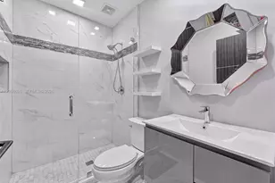 700 W 51st Pl, Hialeah, FL 33012 - Photo 20