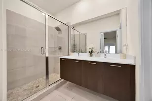 4691 NW 83rd Pkwy, Doral, FL 33166 - Photo 20