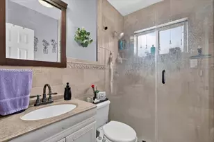 121 E 36th St, Hialeah, FL 33013 - Photo 28
