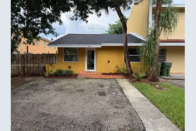 70 SW 14th Ter, Homestead, FL 33030 - Photo 1