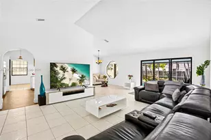 15705 SW 7th Pl, Sunrise, FL 33326 - Photo 8