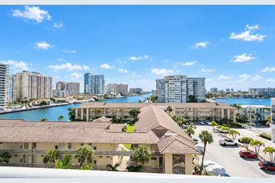 2602 E Hallandale Beach Blvd #R707, Hallandale Beach, FL 33009 - Photo 2
