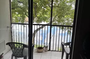 9218 NW 1st St, Pembroke Pines, FL 33024 - Photo 4