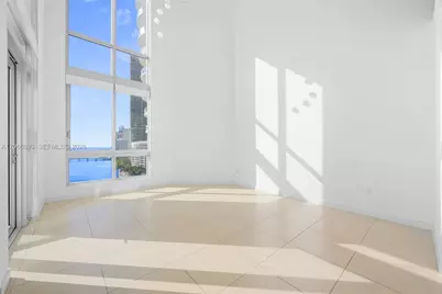 300 S Biscayne Blvd #L-1214, Miami, FL 33131 - Photo 4