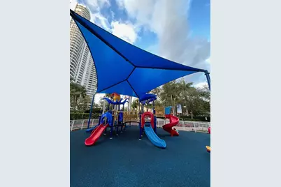 3600 Mystic Pointe Dr #1010, Aventura, FL 33180 - Photo 18