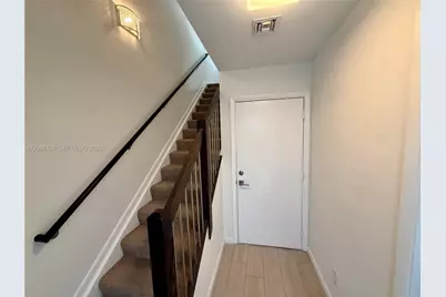 113 NE 6th St #609, Fort Lauderdale, FL 33304 - Photo 4