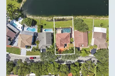 14060 Richwood Pl, Davie, FL 33325 - Photo 32