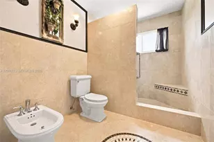 14060 Richwood Pl, Davie, FL 33325 - Photo 16
