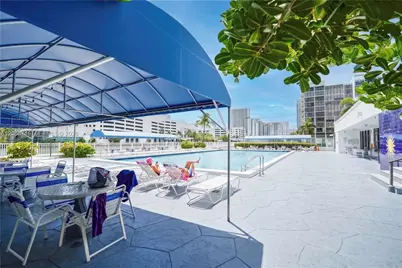 400 Leslie Dr #319, Hallandale Beach, FL 33009 - Photo 26