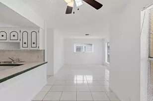4815 SW 65th Way, Davie, FL 33314 - Photo 6