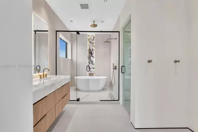 2222 SW 14th St #right, Miami, FL 33145 - Photo 32