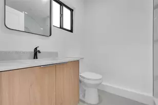 18425 NW 23rd Ave, Miami Gardens, FL 33056 - Photo 18