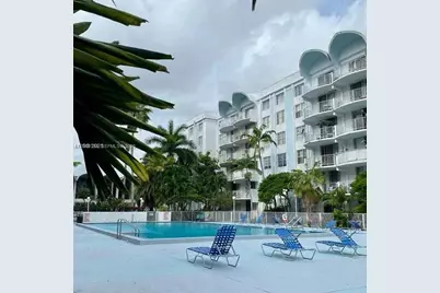492 NW 165th St Rd #C-415, Miami, FL 33169 - Photo 12