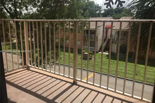 7110 NW 179th St, Hialeah, FL 33015 - Photo 18