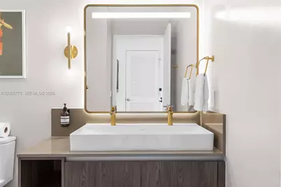 159 NE 6th St #4910, Miami, FL 33132 - Photo 6