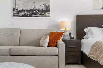 159 NE 6th St #4910, Miami, FL 33132 - Photo 20