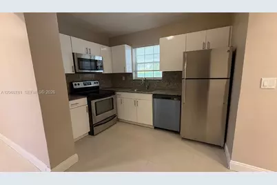 251 N 68th Ter #251, Hollywood, FL 33024 - Photo 6