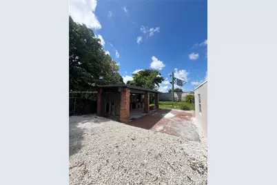 1244 NW 32nd Pl #1244, Miami, FL 33125 - Photo 12