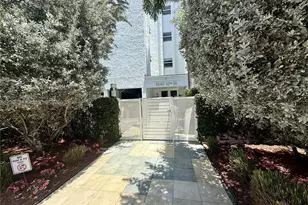 1045 10th St, Miami Beach, FL 33139 - Photo 2