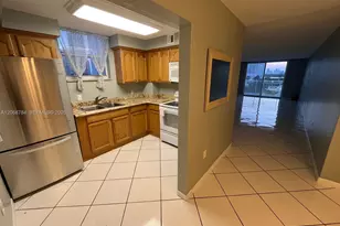 1045 10th St, Miami Beach, FL 33139 - Photo 8