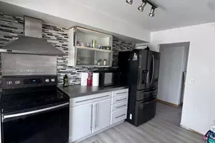 16570 NE 26th Ave, North Miami Beach, FL 33160 - Photo 16