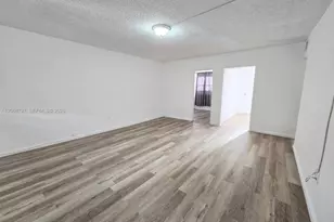 1255 Marseille, Miami Beach, FL 33141 - Photo 12