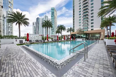 650 NE 2nd Ave #4012, Miami, FL 33132 - Photo 1