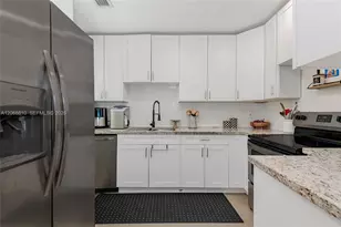 18145 SW 95th Ct, Palmetto Bay, FL 33157 - Photo 4