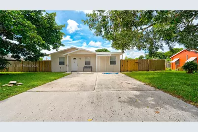 3344 Plaza Pl, Lake Worth, FL 33462 - Photo 2