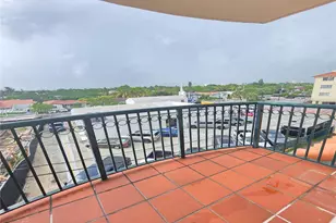 8888 Collins Ave, Surfside, FL 33154 - Photo 10