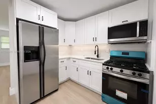 4804 Garden Ave, West Palm Beach, FL 33405 - Photo 2