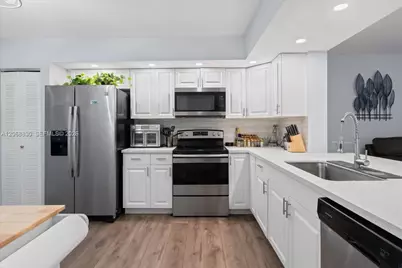 12500 SW 5th Ct #208M, Pembroke Pines, FL 33027 - Photo 6