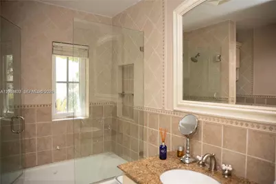 8305 SW 171st St, Palmetto Bay, FL 33157 - Photo 12