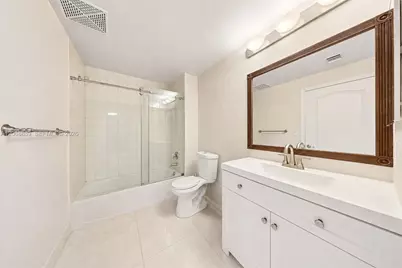 2101 Brickell Ave #3202, Miami, FL 33129 - Photo 16