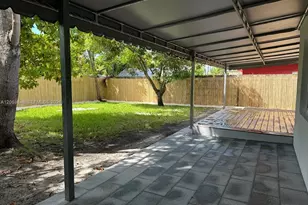 7820 Carlyle Ave, Miami Beach, FL 33141 - Photo 14