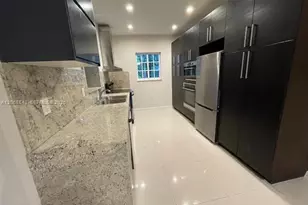7820 Carlyle Ave, Miami Beach, FL 33141 - Photo 6