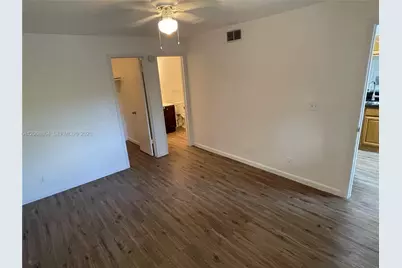 8739 NW 39th St #8739, Sunrise, FL 33351 - Photo 18