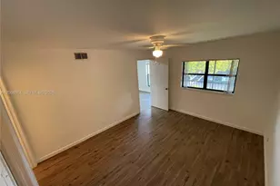 8739 NW 39th St, Sunrise, FL 33351 - Photo 16