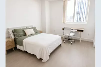 275 NE 18th St #1510, Miami, FL 33132 - Photo 2