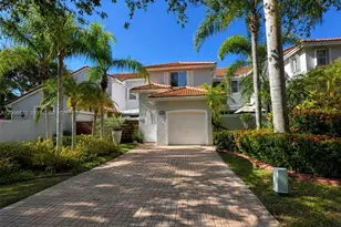 1135 Cherrypalm Ln, Hollywood, FL 33019 - Photo 4
