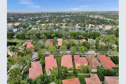 938 Bluewood Ter, Weston, FL 33327 - Photo 60