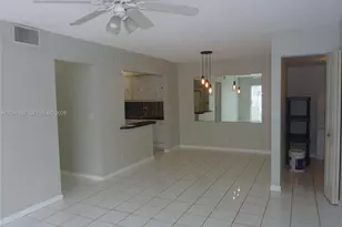 180 Cypress Club Dr, Pompano Beach, FL 33060 - Photo 10