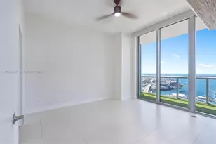888 Biscayne Blvd, Miami, FL 33132 - Photo 4