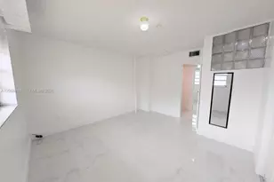 21 SW 109th Ave, Sweetwater, FL 33174 - Photo 8