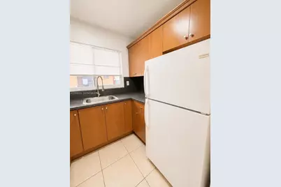 6850 W 14th Ct #25B, Hialeah, FL 33014 - Photo 2