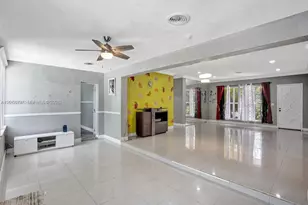 1161 NE 202nd St, Miami, FL 33179 - Photo 18
